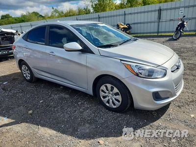 Czwarte zdjęcie samochodu z boku: 2017 HYUNDAI ACCENT SE VIN:KMHCT4AE2HU276542 - miniatura