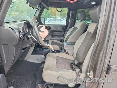 Zdjęcie 7 z 13 samochodu: 2010 JEEP WRANGLER UNLIMITED SPORT VIN:1J4BB3H15AL186548 - miniatura