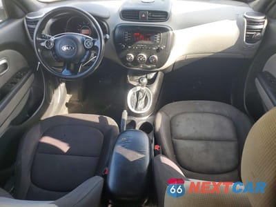 Zdjęcie 8 z 12 samochodu: 2015 KIA SOUL BASE VIN:KNDJN2A27F7206689 - miniatura