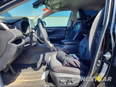 Zdjęcie 7 z 13 samochodu: 2024 TOYOTA RAV4 XLE VIN:2T3W1RFV2RC255340 - miniatura