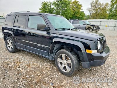 Czwarte zdjęcie samochodu z boku: 2016 JEEP PATRIOT LATITUDE VIN:1C4NJRFB7GD673192 - miniatura