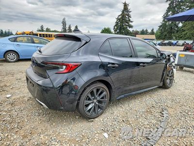 Trzecie zdjęcie samochodu z tyłu: 2025 TOYOTA COROLLA XSE VIN:JTNC4MBE0S3234072 - miniatura
