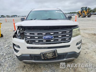 Piąte zdjęcie samochodu w środku: 2017 FORD EXPLORER XLT VIN:1FM5K7D86HGB19131 - miniatura