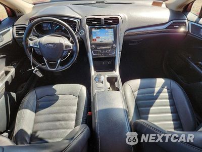 Zdjęcie 8 z 12 samochodu: 2017 FORD FUSION SE PHEV VIN:3FA6P0PUXHR303612 - miniatura