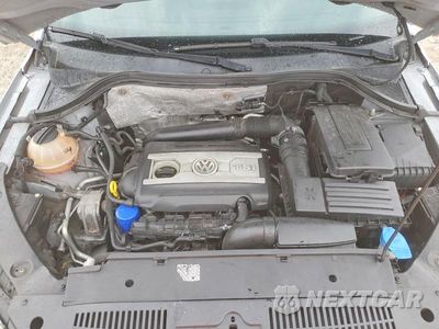 Zdjęcie 12 z 13 samochodu: 2017 VOLKSWAGEN TIGUAN SPORT VIN:WVGUV7AX0HK026634 - miniatura