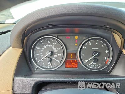 Zdjęcie 9 z 12 samochodu: 2014 BMW X1 XDRIVE28I VIN:WBAVL1C56EVR94168 - miniatura