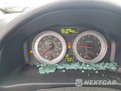 Zdjęcie 9 z 13 samochodu: 2012 VOLVO C70 T5 VIN:YV1672MC6CJ126328 - miniatura