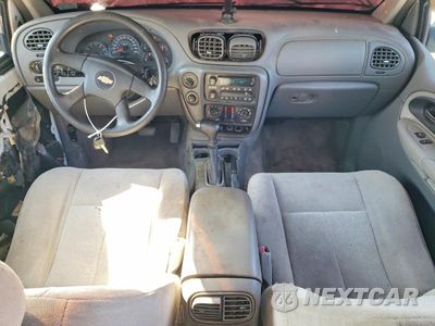 Zdjęcie 8 z 14 samochodu: 2005 CHEVROLET TRAILBLAZER LS VIN:1GNDT13SX52372511 - miniatura