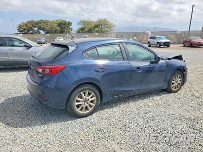 Trzecie zdjęcie samochodu z tyłu: 2017 MAZDA 3 SPORT VIN:3MZBN1K76HM110356 - miniatura