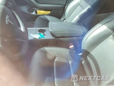 Zdjęcie 7 z 13 samochodu: 2023 TESLA MODEL 3 VIN:5YJ3E1EA5PF613989 - miniatura