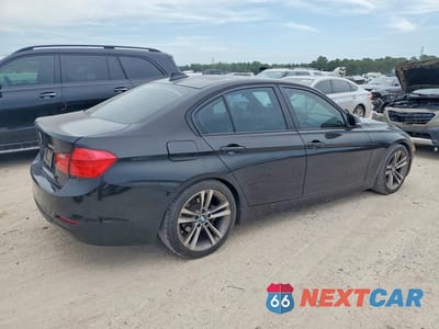 Trzecie zdjęcie samochodu z tyłu: 2013 BMW 328 I SULEV VIN:WBA3C1G53DNR48264 - miniatura