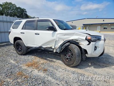 Czwarte zdjęcie samochodu z boku: 2021 TOYOTA 4RUNNER VENTURE EDITION VIN:JTEHU5JR4M5907551 - miniatura
