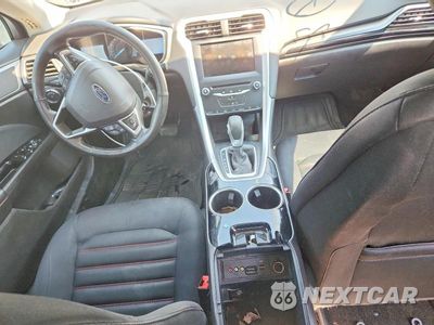 Zdjęcie 8 z 12 samochodu: 2014 FORD FUSION SE VIN:3FA6P0HDXER106885 - miniatura