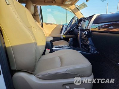 Zdjęcie 7 z 13 samochodu: 2020 TOYOTA 4RUNNER LIMITED VIN:JTEZU5JR0L5224152 - miniatura