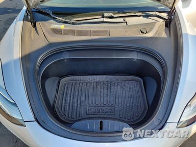 Zdjęcie 11 z 12 samochodu: 2018 TESLA MODEL 3 VIN:5YJ3E1EB7JF069172 - miniatura