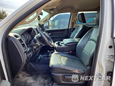Zdjęcie 7 z 13 samochodu: 2019 RAM 3500 TRADESMAN VIN:3C63RRGL9KG687895 - miniatura
