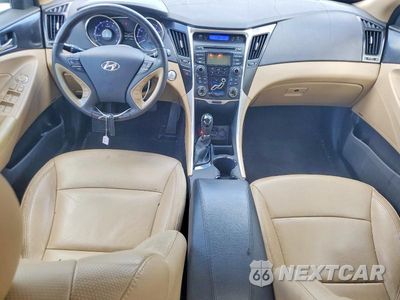 Zdjęcie 8 z 12 samochodu: 2013 HYUNDAI SONATA LIMITED VIN:5NPEC4AC9DH573131 - miniatura