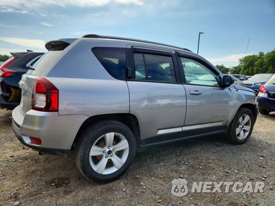 Trzecie zdjęcie samochodu z tyłu: 2017 JEEP COMPASS SPORT VIN:1C4NJCBA1HD146387 - miniatura