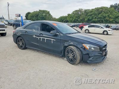 Czwarte zdjęcie samochodu z boku: 2019 MERCEDES-BENZ CLA 250 VIN:WDDSJ4EB9KN721162 - miniatura