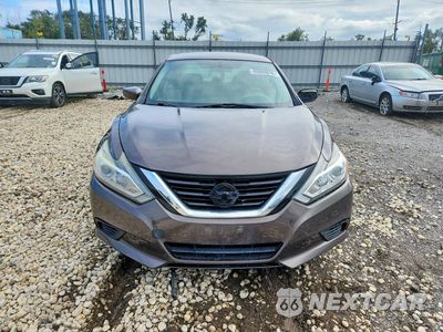 Piąte zdjęcie samochodu w środku: 2016 NISSAN ALTIMA 2.5 S VIN:1N4AL3AP8GN309873 - miniatura