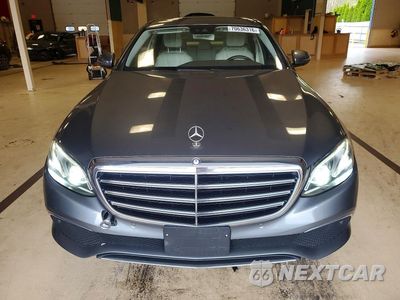 Piąte zdjęcie samochodu w środku: 2017 MERCEDES-BENZ E 300 4MATIC VIN:WDDZF4KB6HA159628 - miniatura