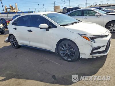 Czwarte zdjęcie samochodu z boku: 2024 TOYOTA COROLLA HYBRID SE VIN:JTDBCMFEXR3033187 - miniatura