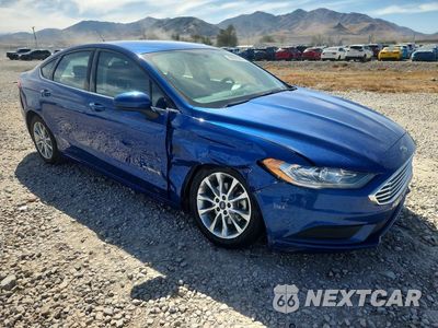 Czwarte zdjęcie samochodu z boku: 2017 FORD FUSION SE HYBRID VIN:3FA6P0LU5HR380765 - miniatura