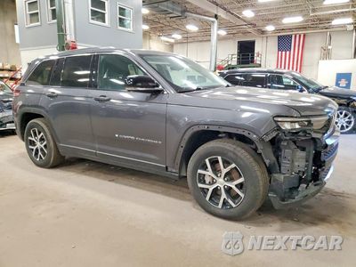 Czwarte zdjęcie samochodu z boku: 2023 JEEP GRAND CHEROKEE LIMITED VIN:1C4RJHBGXP8895599 - miniatura