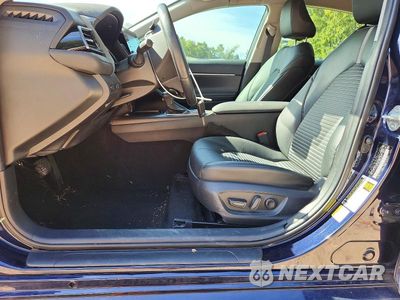Zdjęcie 7 z 12 samochodu: 2021 TOYOTA CAMRY SE VIN:4T1G11AK5MU602081 - miniatura