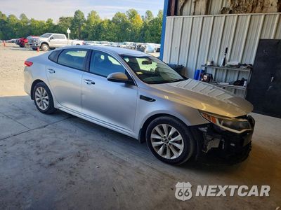 Czwarte zdjęcie samochodu z boku: 2018 KIA OPTIMA LX VIN:5XXGT4L38JG256163 - miniatura