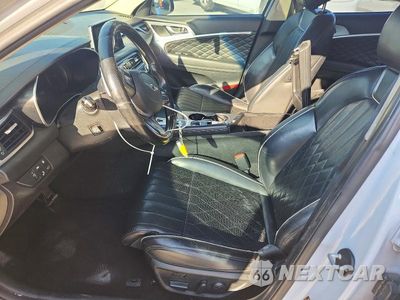 Zdjęcie 7 z 12 samochodu: 2019 GENESIS G70 2.0T ADVANCED VIN:KMTG44LA9KU012241 - miniatura