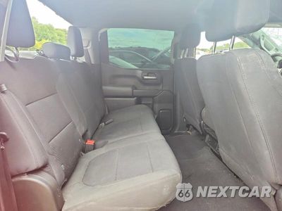 Zdjęcie 10 z 12 samochodu: 2021 CHEVROLET SILVERADO K1500 CUSTOM VIN:1GCPYBEK3MZ213748 - miniatura