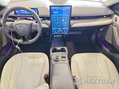 Zdjęcie 8 z 13 samochodu: 2021 FORD MUSTANG MACH-E PREMIUM VIN:3FMTK3SU0MMA08994 - miniatura
