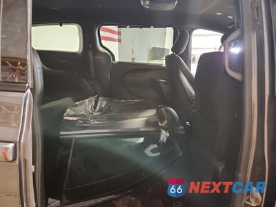 Zdjęcie 11 z 14 samochodu: 2019 CHRYSLER PACIFICA TOURING PLUS VIN:2C4RC1FG0KR593943 - miniatura