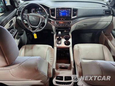 Zdjęcie 8 z 13 samochodu: 2017 HONDA PILOT EXL VIN:5FNYF6H54HB033861 - miniatura