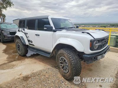 Czwarte zdjęcie samochodu z boku: 2024 FORD BRONCO RAPTOR VIN:1FMEE0RRXRLA99894 - miniatura