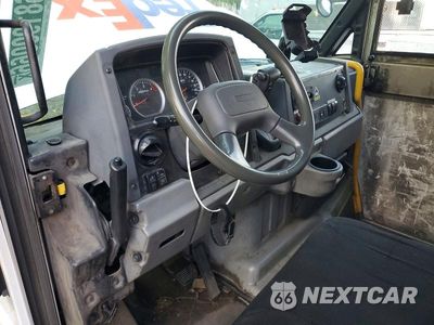 Zdjęcie 8 z 13 samochodu: 2013 ISUZU NPR DELIVERY TRUCK VIN:JALB4T179D7W01333 - miniatura