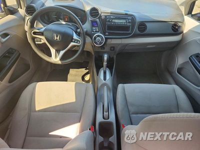 Zdjęcie 8 z 13 samochodu: 2013 HONDA INSIGHT VIN:JHMZE2H38DS001490 - miniatura