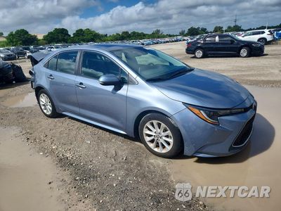 Czwarte zdjęcie samochodu z boku: 2022 TOYOTA COROLLA XLE VIN:5YFFPMAEXNP369811 - miniatura
