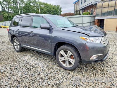 Czwarte zdjęcie samochodu z boku: 2011 TOYOTA HIGHLANDER LIMITED VIN:5TDDK3EH0BS076734 - miniatura