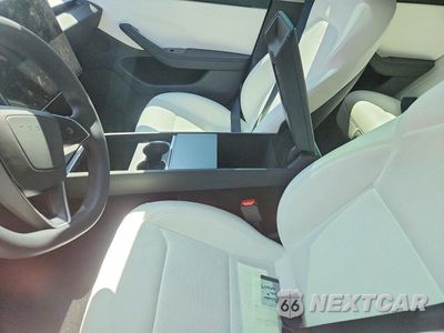 Zdjęcie 7 z 12 samochodu: 2025 TESLA MODEL 3 VIN:5YJ3E1EB2SF919629 - miniatura
