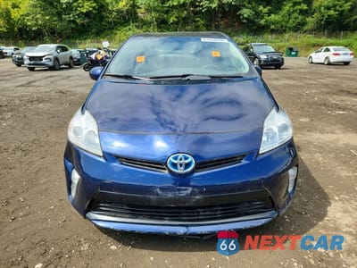Piąte zdjęcie samochodu w środku: 2015 TOYOTA PRIUS ONE VIN:JTDKN3DU8F0457222 - miniatura