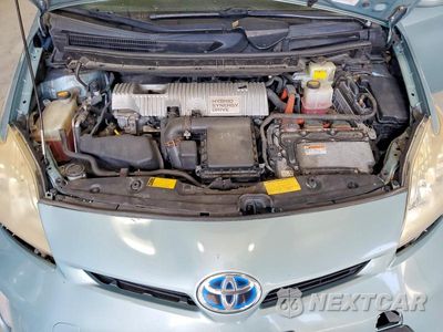 Zdjęcie 11 z 12 samochodu: 2013 TOYOTA PRIUS FOUR VIN:JTDKN3DU0D1686047 - miniatura