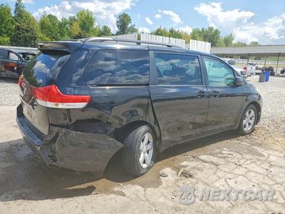 Trzecie zdjęcie samochodu z tyłu: 2011 TOYOTA SIENNA LE VIN:5TDKK3DC5BS047047 - miniatura