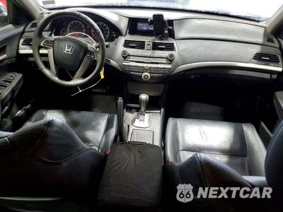 Zdjęcie 8 z 12 samochodu: 2011 HONDA ACCORD SE VIN:1HGCP2F67BA048464 - miniatura