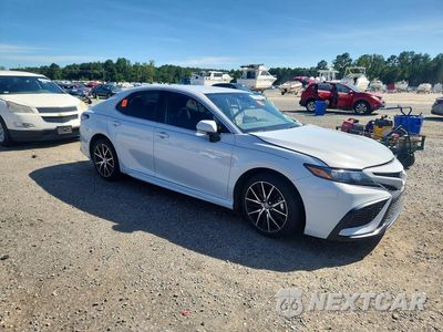 Czwarte zdjęcie samochodu z boku: 2024 TOYOTA CAMRY SE VIN:4T1T11AK9RU194495 - miniatura