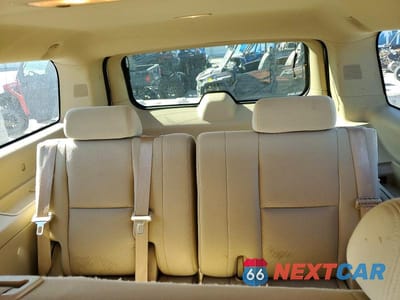Zdjęcie 10 z 13 samochodu: 2010 CHEVROLET SUBURBAN C1500 LS VIN:1GNUCHE02AR172048 - miniatura
