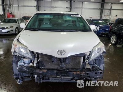 Piąte zdjęcie samochodu w środku: 2016 TOYOTA SIENNA XLE 7-PASSENGER VIN:5TDDK3DC6GS142328 - miniatura