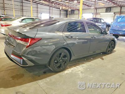 Trzecie zdjęcie samochodu z tyłu: 2026 HYUNDAI ELANTRA SEL SPORT PREMIUM VIN:KMHLS4DG4TU224189 - miniatura