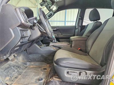 Zdjęcie 7 z 12 samochodu: 2021 TOYOTA TACOMA TRD OFF-ROAD VIN:3TMCZ5AN6MM437238 - miniatura